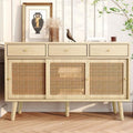 Flechtoptik und Schubladen bestimmen das Sideboard