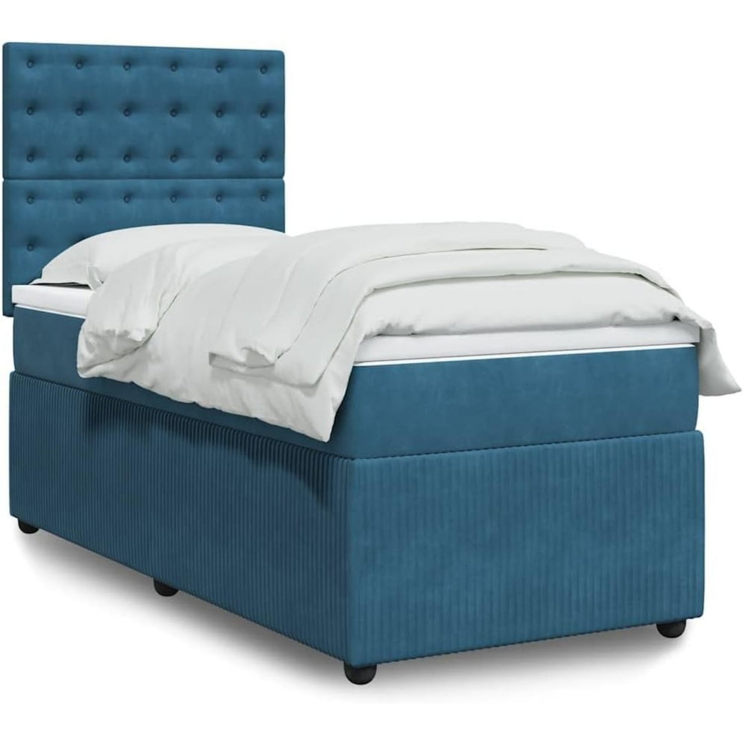Die Gestaltung von dem Boxspringbett wird durch Samt gepraegt